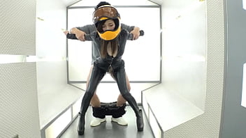 https://bit.ly/3W1ajnE Misty full-face helmeted full-body rubber beauty stunt man through the rainy neon streets! ...Is she Stiletto Runner! This is so rare! And a woman who walks around dressed like this must have great sex too!